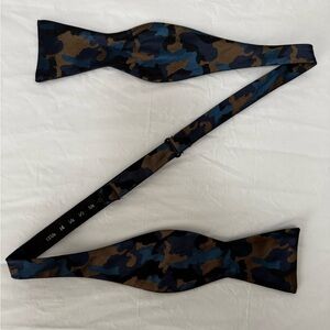 Blue Camo Bow Tie 13 3/4 - 18”